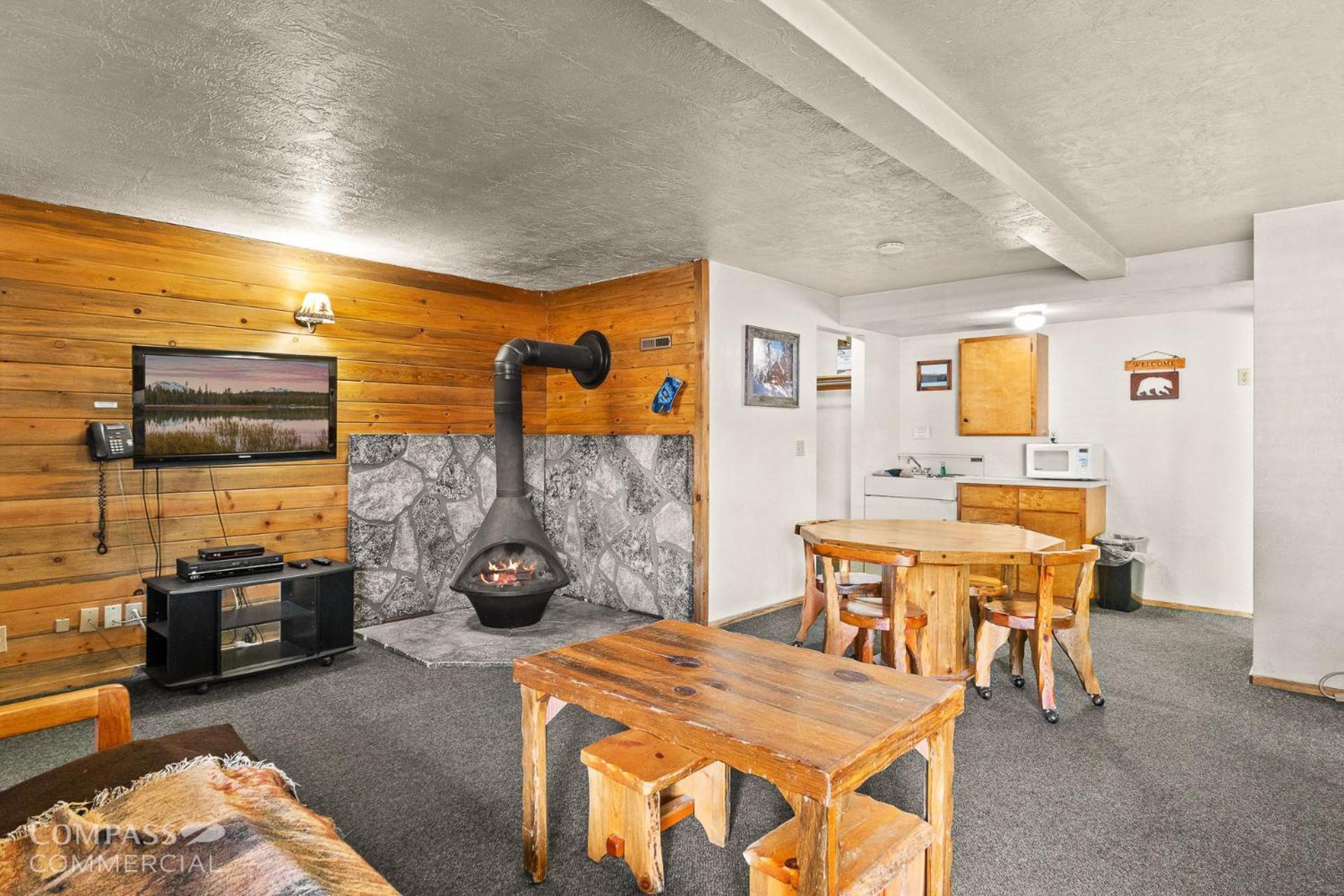 Willamette Pass Inn & Chalets Odell Lake Exterior photo